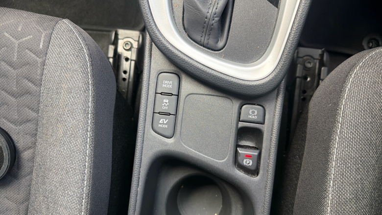 Toyota Yaris Cross 1.5 Hybrid Design 5dr CVT Hybrid Estate